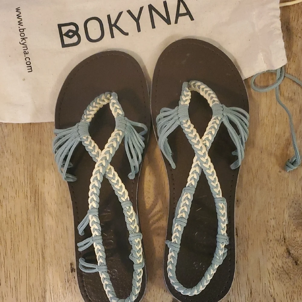 NIB BOKYNA Braided Vegan Sandals Size 39 Sage Ivory Womens